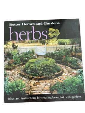 Better Homes And Gardens Herbs Book - Green and Purple Cover